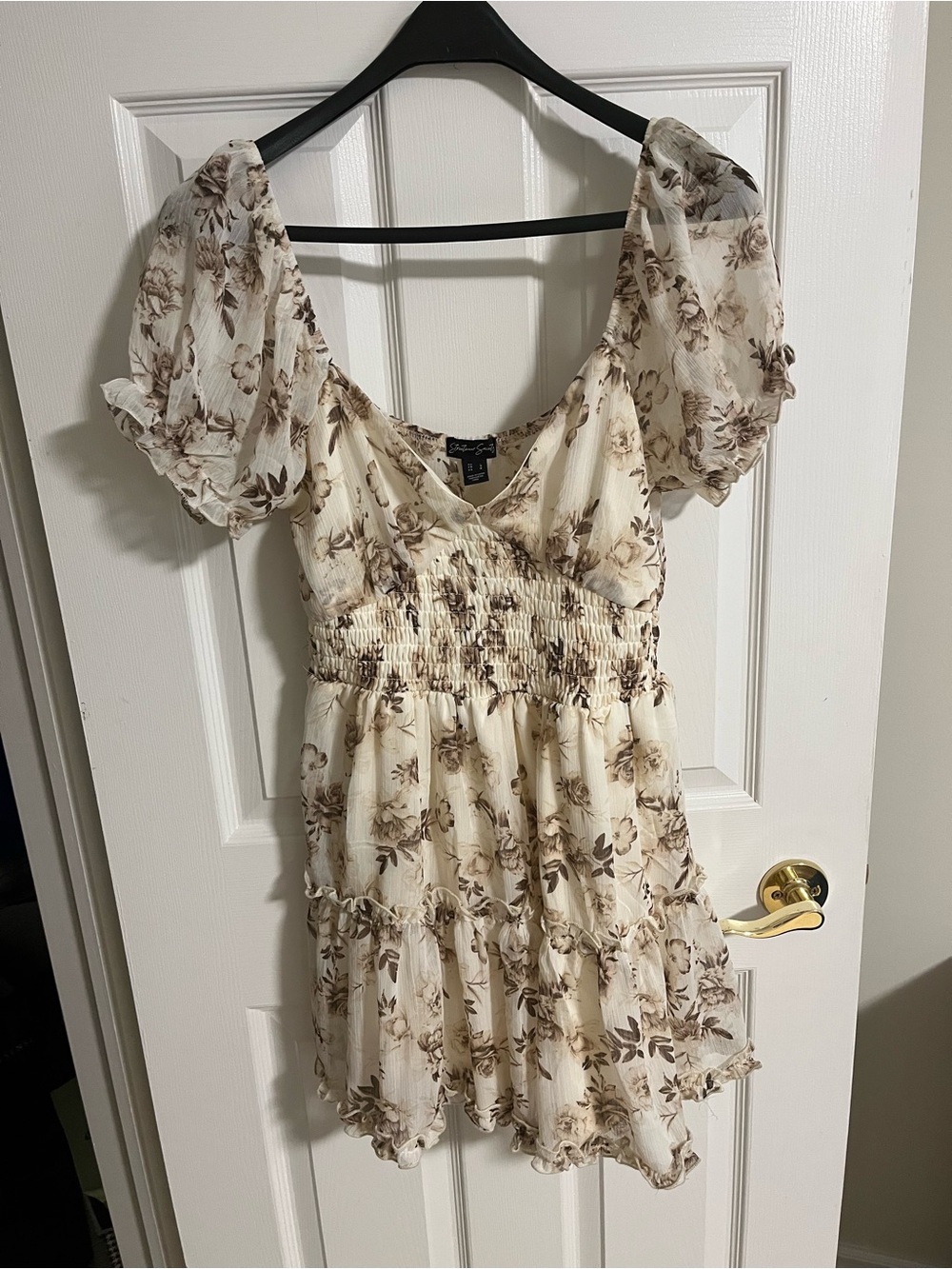 Streetwear Society Cream Floral Puff-Sleeve Mini Dress